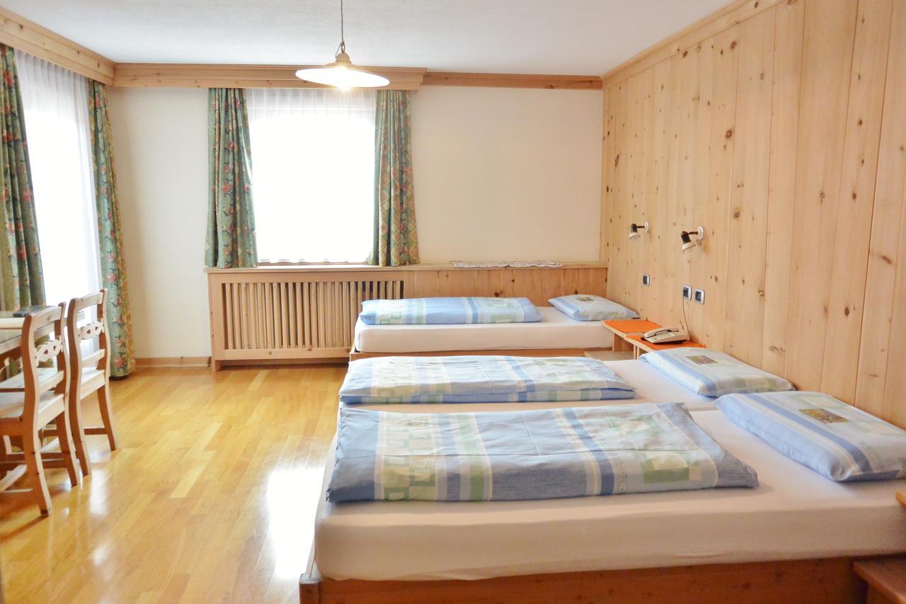 Hotel Garni Al Plan Ливиньо Экстерьер фото